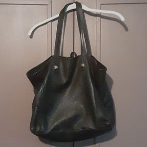 Stella and dot tote